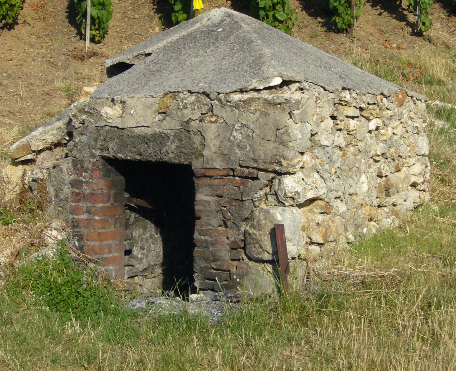 Ancienne cabane de vignes